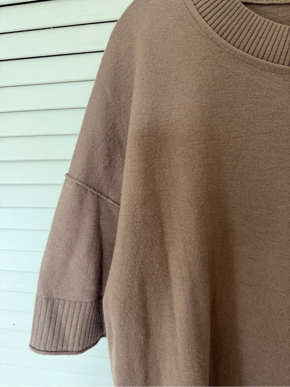 Oversized Short-Sleeve Sweater - Picture 8 of 9
